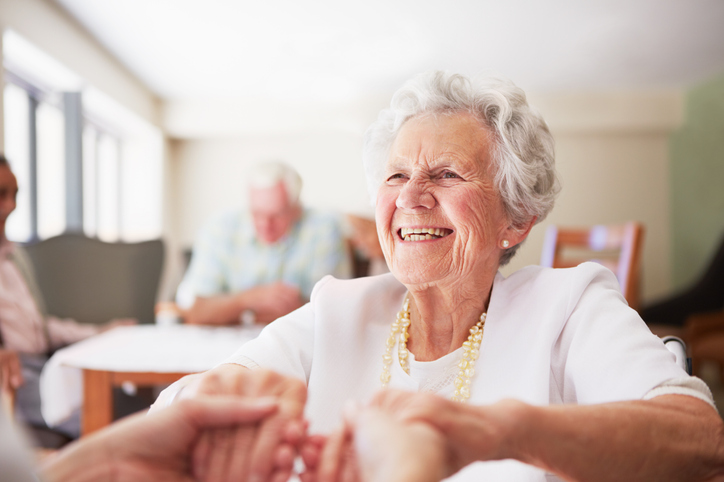Le Service civique solidarité seniors : un dispositif pour lutter contre l’isolement des personnes âgées